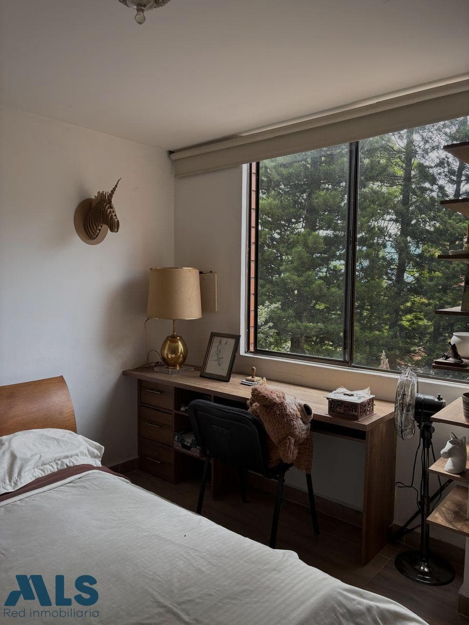 Apartamento en venta en El Campestre, Poblado, Medellín — foto 1 de 11