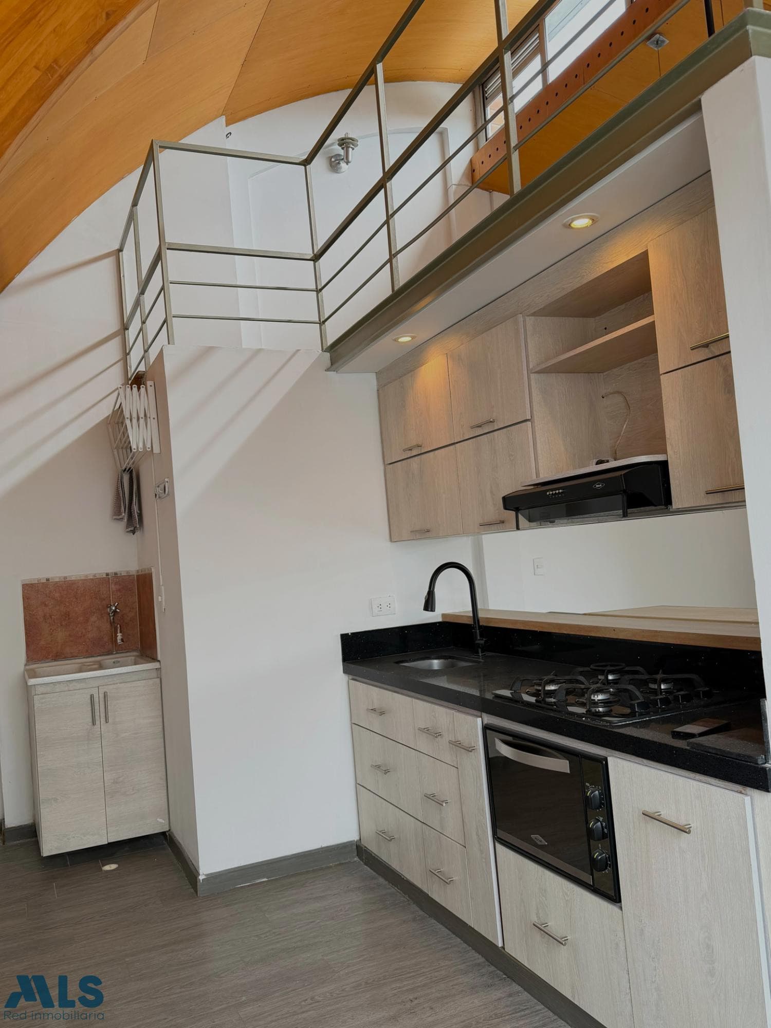 Apartamento en venta en Laureles, Medellín — foto 1 de 44