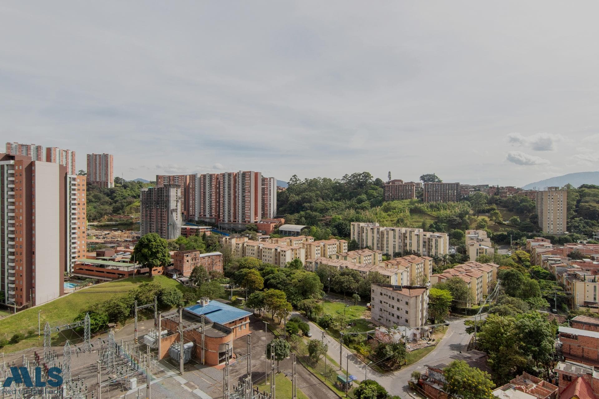 Apartamento en venta en Viviendas Del, Aburra Sur, Itagüí — foto 1 de 35