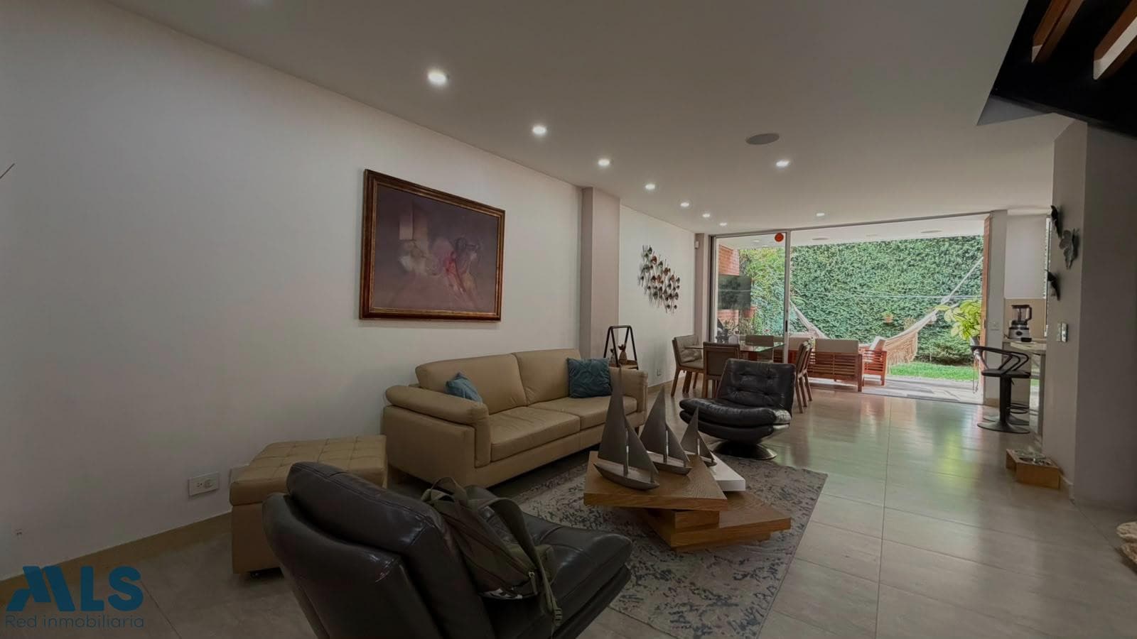 Casa en venta en El Esmeraldal, Aburra Sur, Envigado — foto 1 de 23