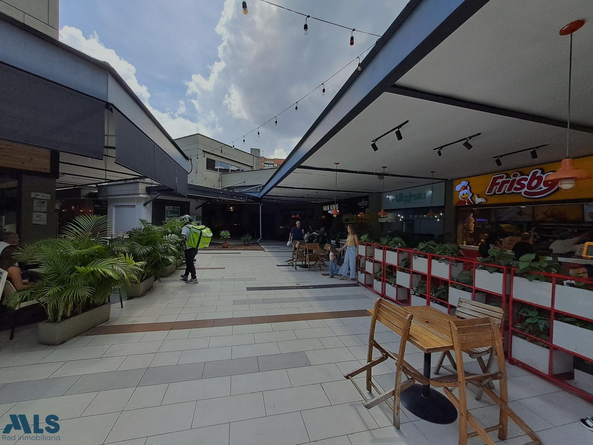 Local Comercial en venta en Las Palmas, Poblado, Medellín — foto 1 de 21