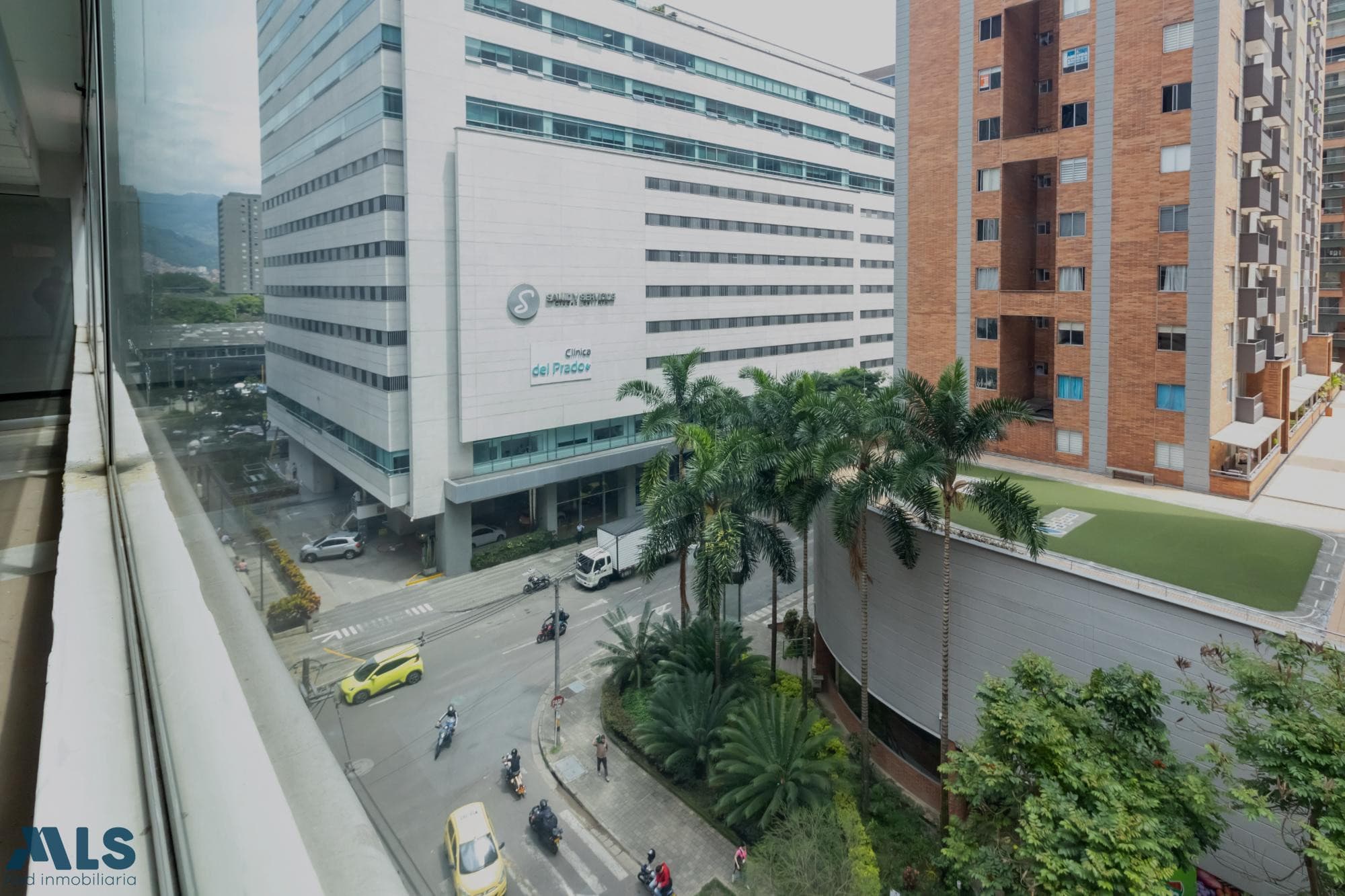 Oficina en venta en Ciudad Del Rio, Poblado, Medellín — foto 1 de 16