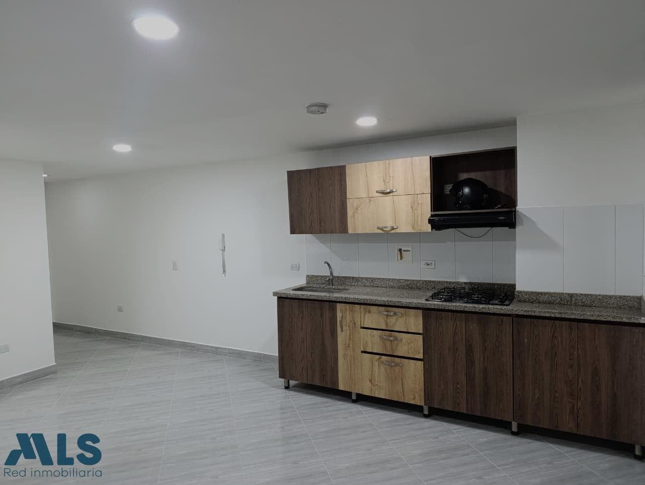 Apartamento en venta en El Carmelo, Aburra Sur, Sabaneta — foto 1 de 15