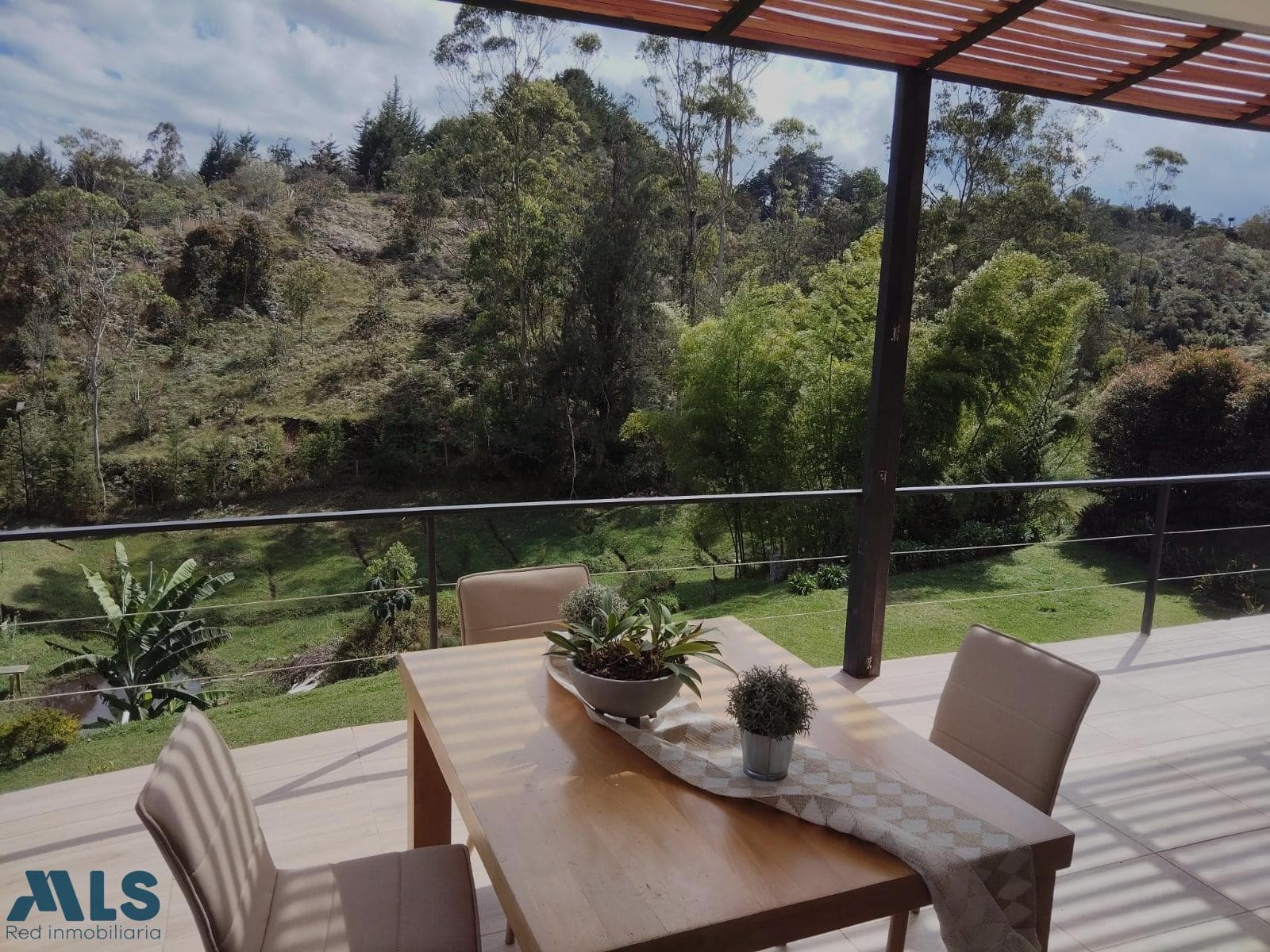 Casa en venta en Autopista Medellín Bogotá, Oriente Antioqueño, San Vicente — foto 1 de 29