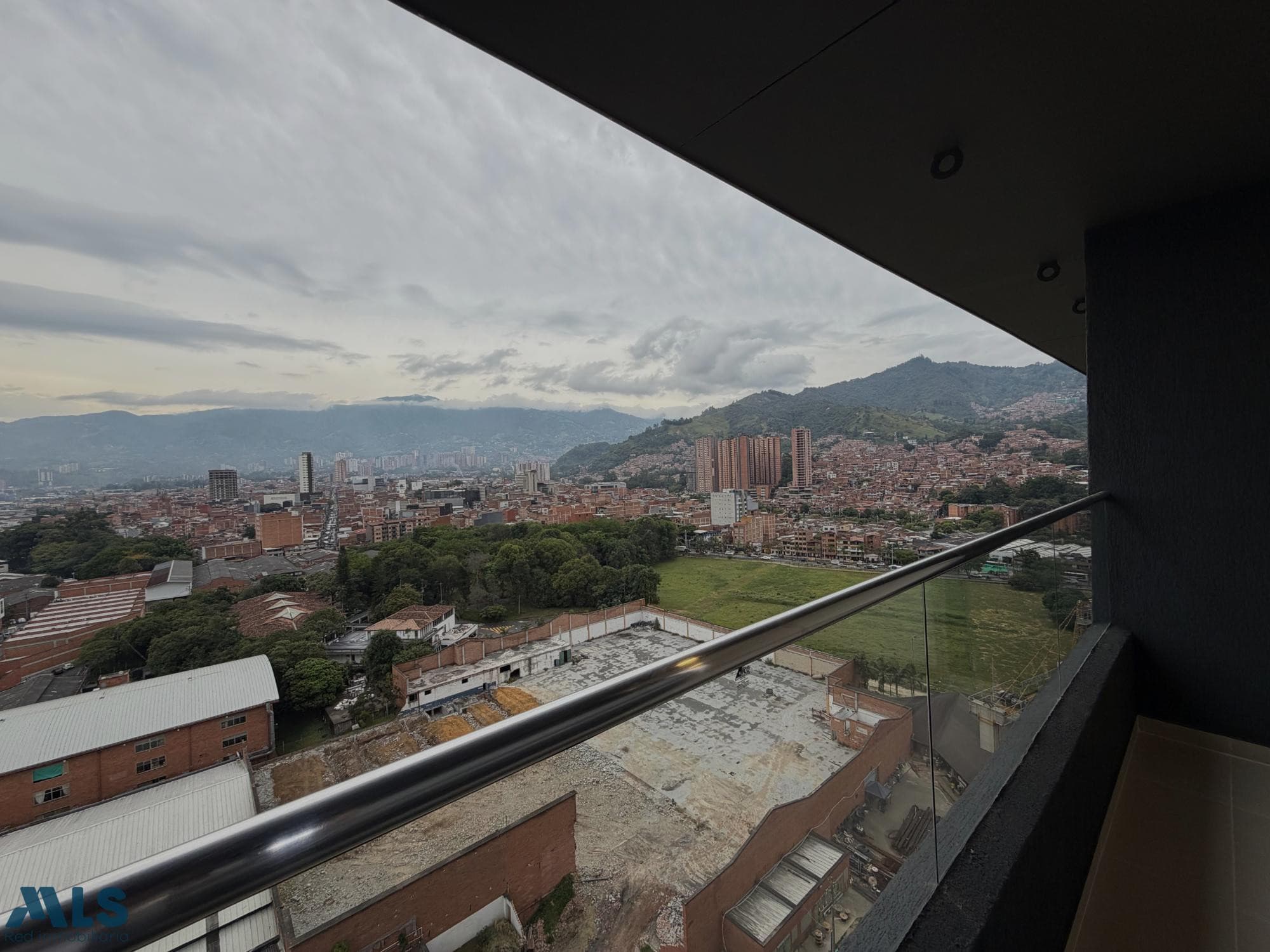 Apartamento en venta en Las Chimeneas, Aburra Sur, Itagüí — foto 1 de 18