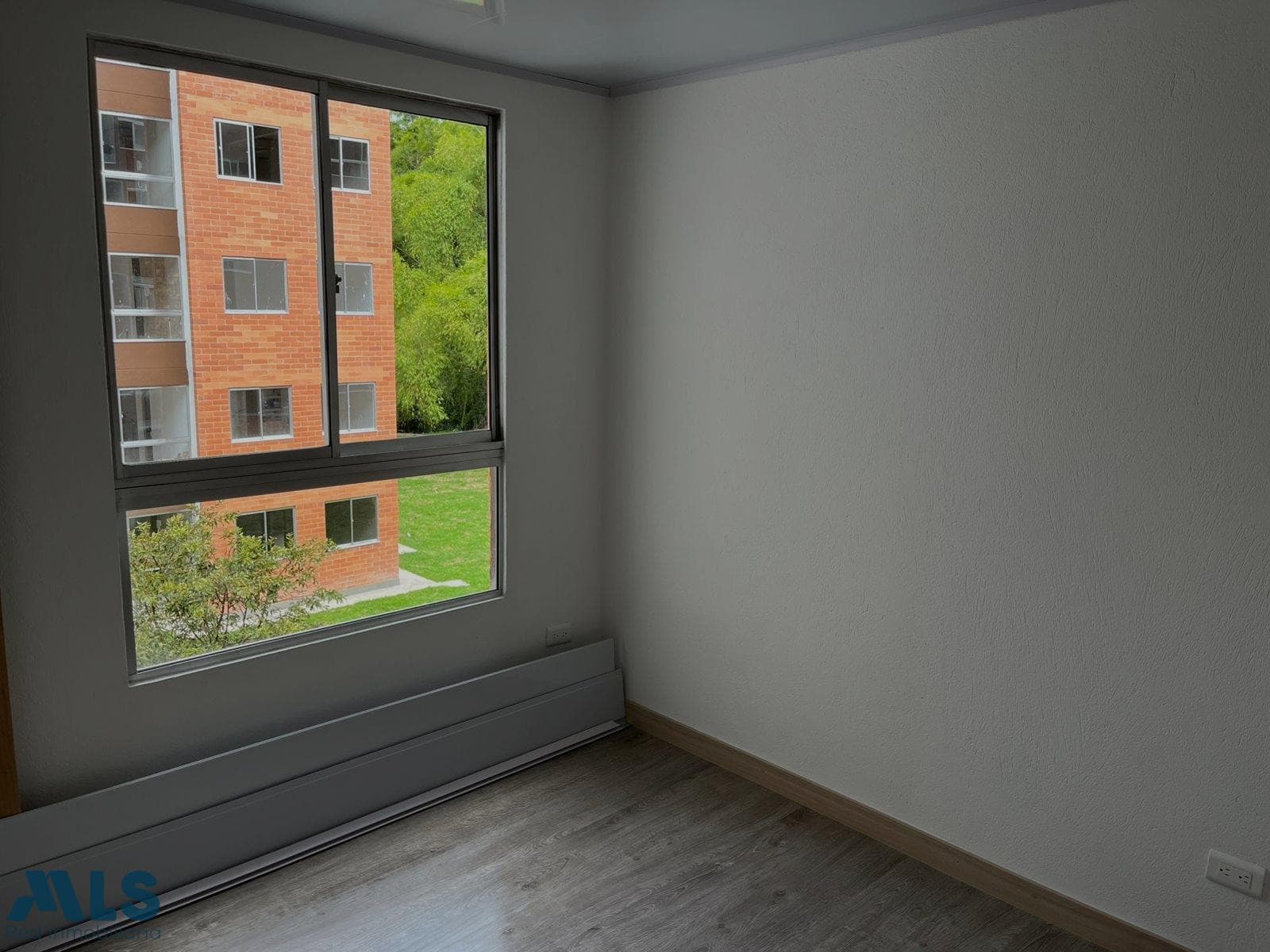 Apartamento en venta en Urbano (la, Oriente Antioqueño, La Ceja — foto 1 de 10