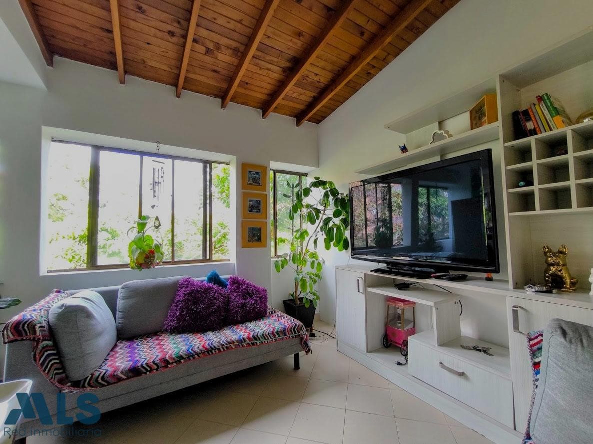 Apartamento en venta en Bolivariana, Laureles, Medellín — foto 1 de 13