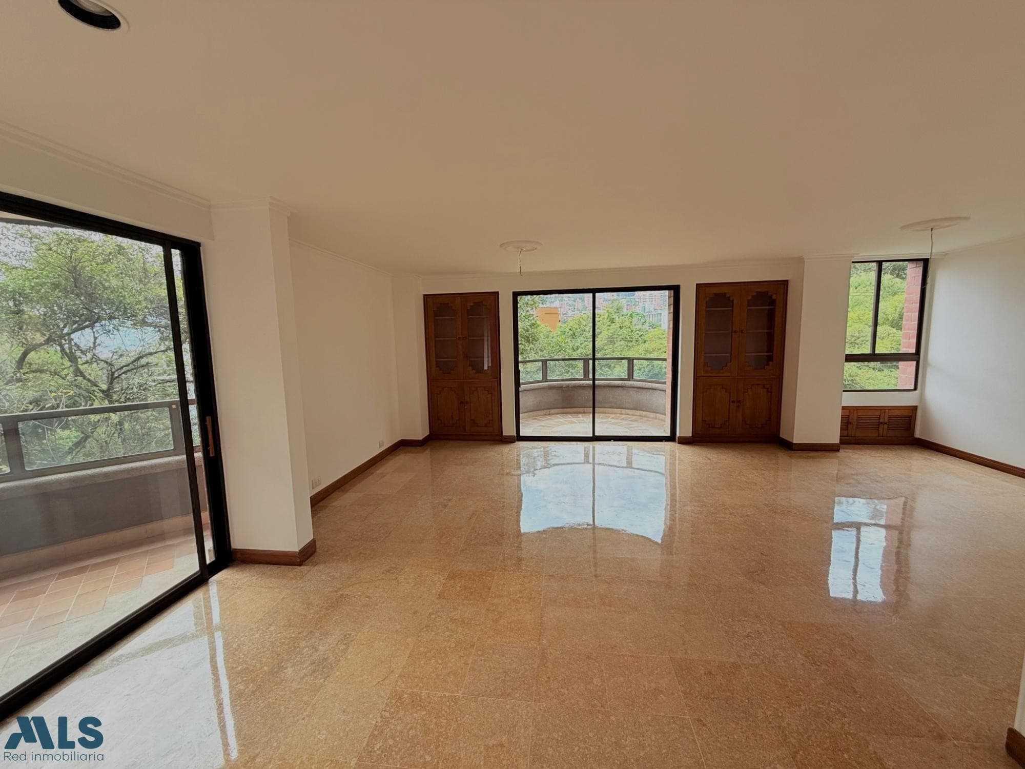 Apartamento en venta en Provenza, Poblado, Medellín — foto 1 de 13