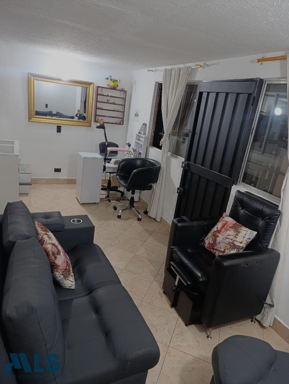 Casa en venta en Robledo, Occidente, Medellín — foto 1 de 18