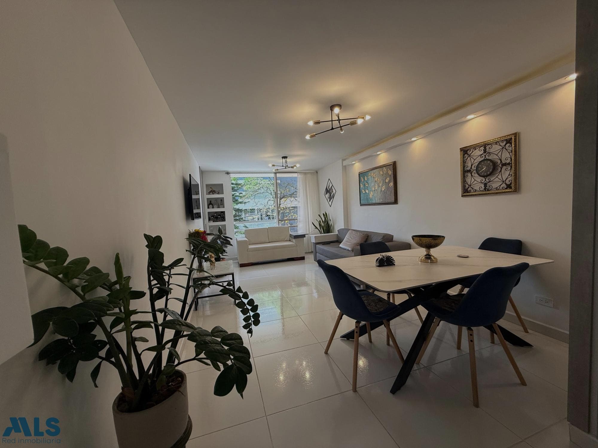 Apartamento en venta en Bolivariana, Laureles, Medellín — foto 1 de 15