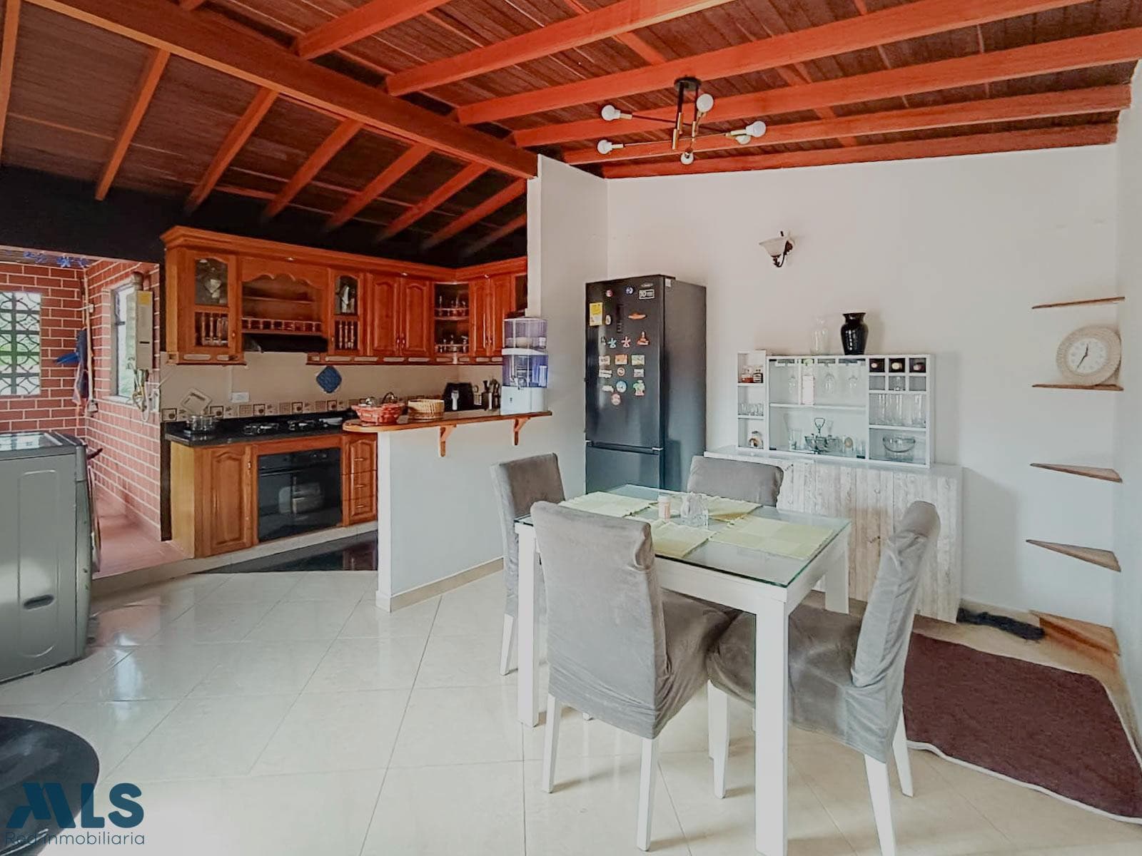 Casa en venta en Belén Guayabal, Medellín — foto 1 de 18