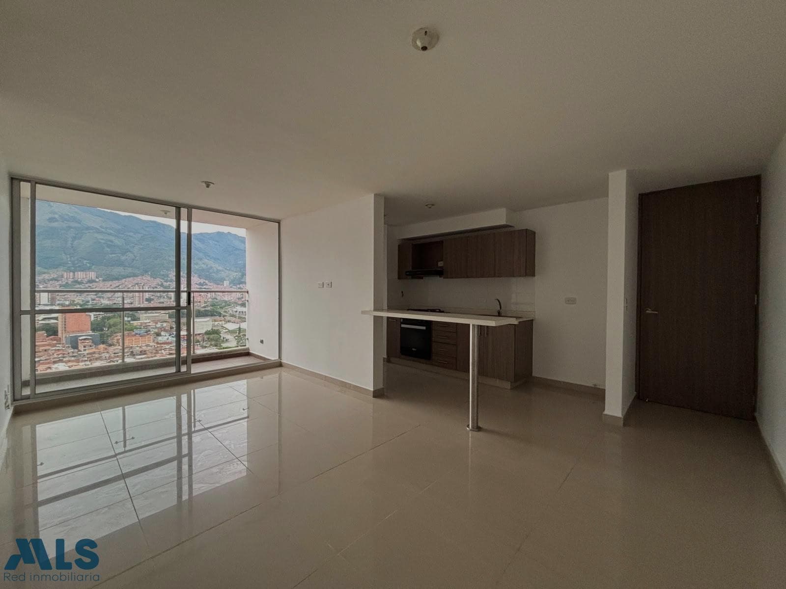 Apartamento en venta en Cabañas, Norte, Bello — foto 1 de 19