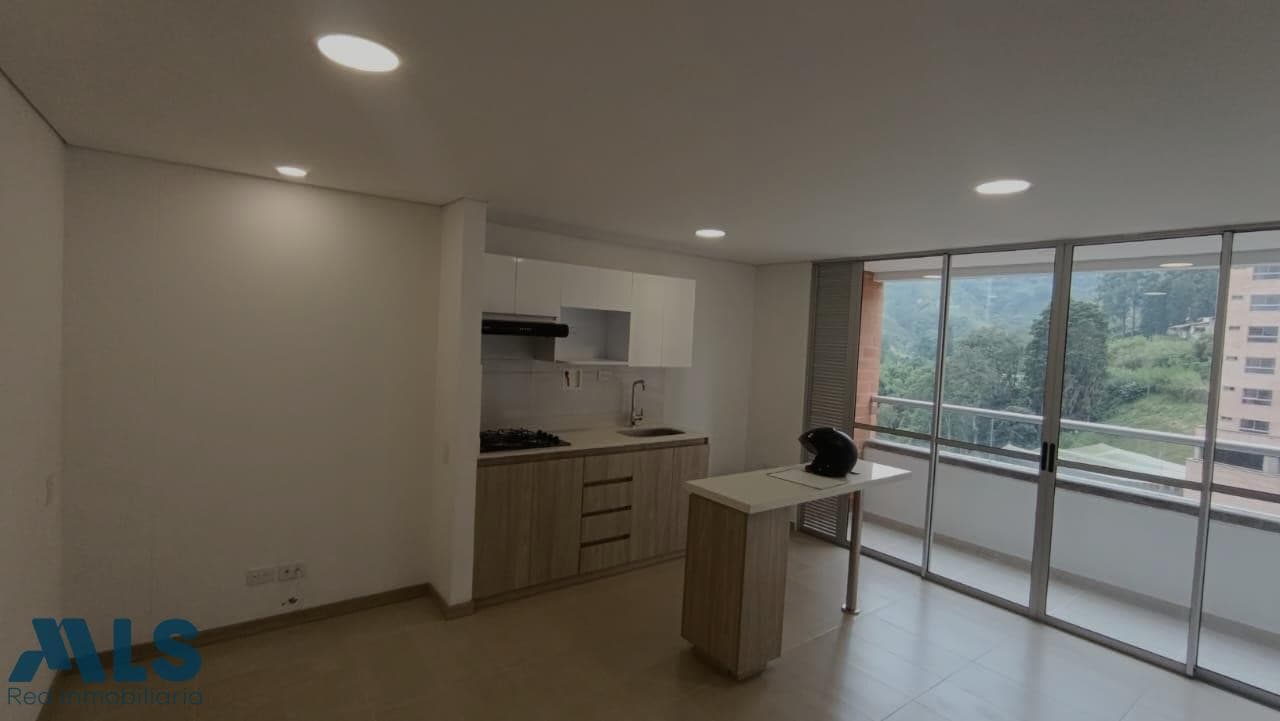 Apartamento en venta en Loma De San Jose, Aburra Sur, Sabaneta — foto 1 de 18