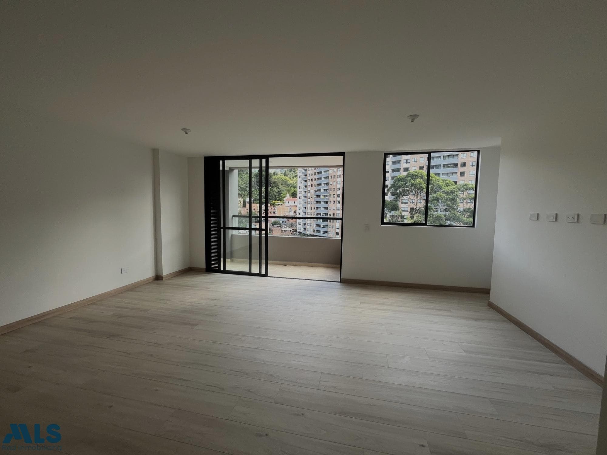 Apartamento en venta en Camino Verde, Aburra Sur, Envigado — foto 1 de 17