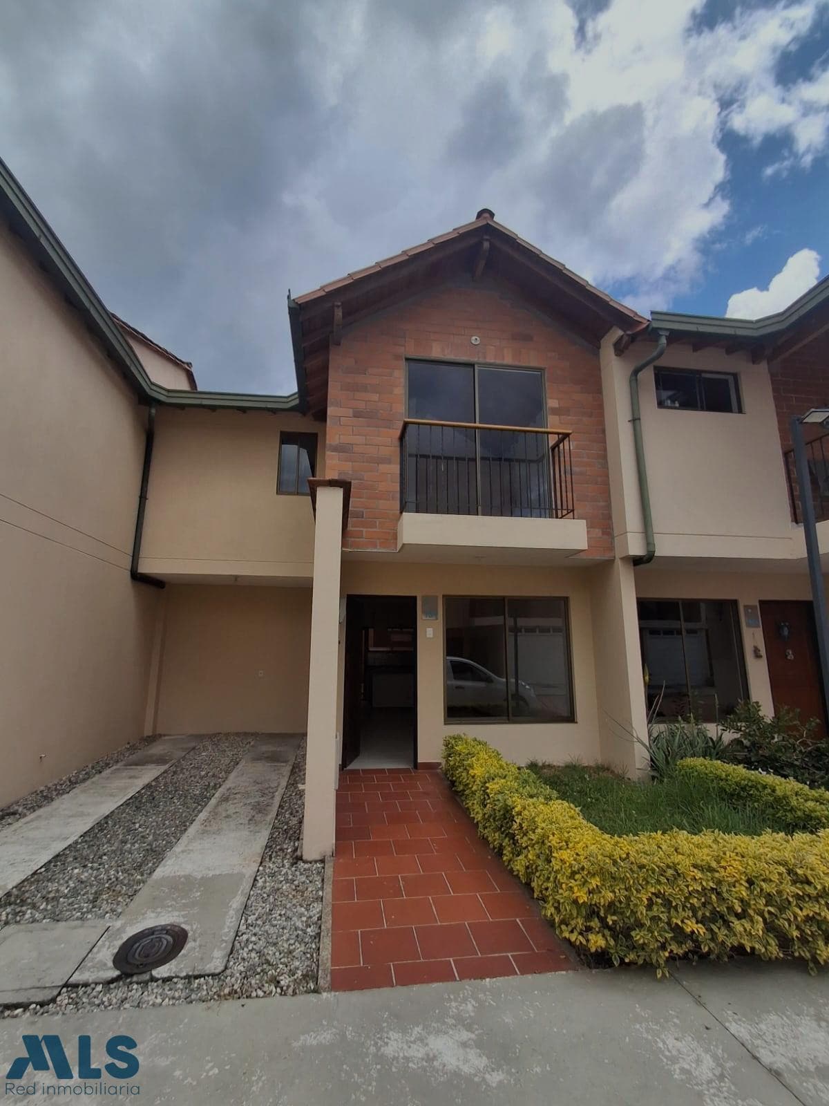 Casa en venta en Corredor San Antonio La Ceja (La Ceja), Oriente Antioqueño — foto 1 de 18