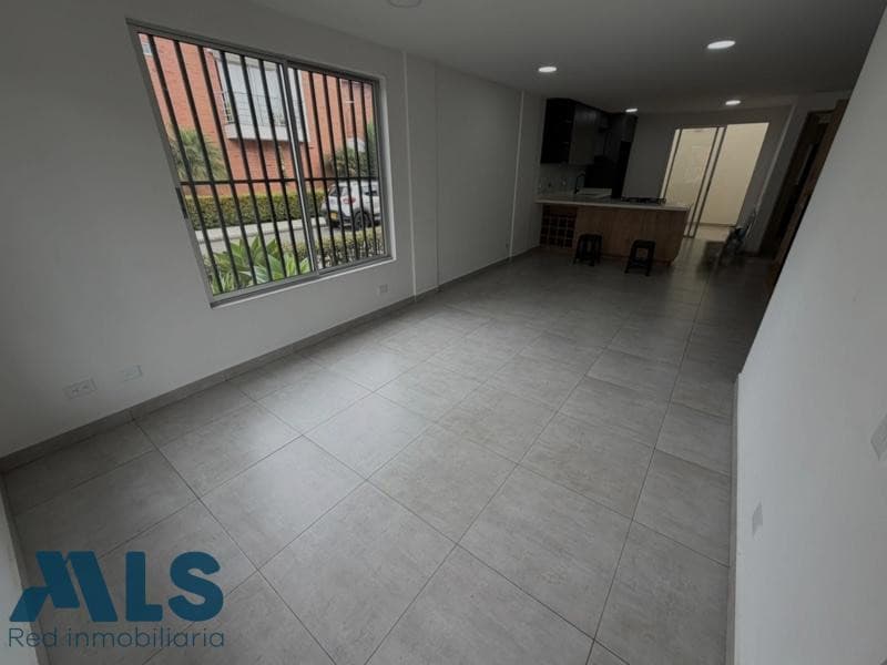 Casa en venta en Urbano (La Ceja), Oriente Antioqueño — foto 1 de 23