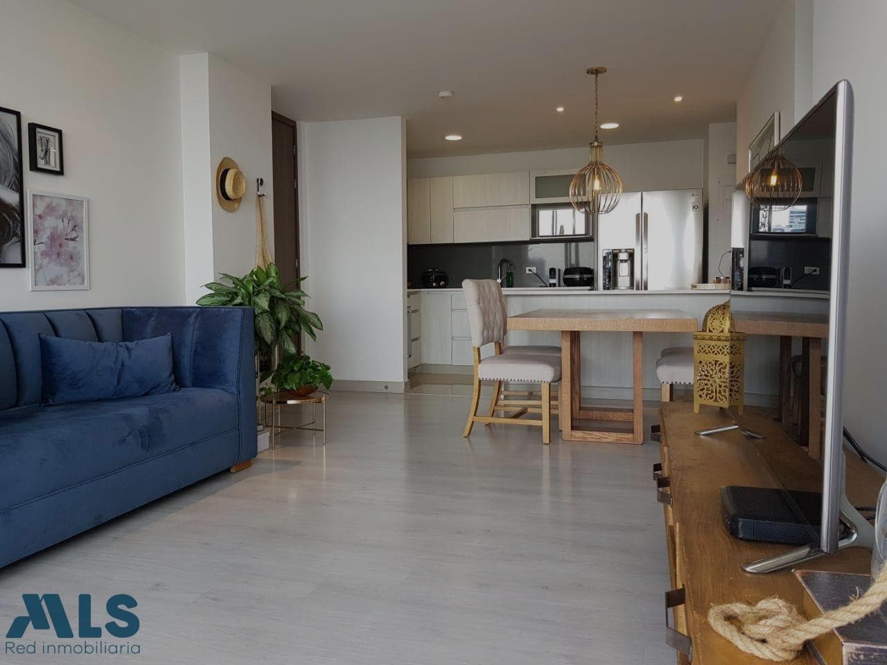 Apartamento en venta en Loma De Benedictinos, Aburra Sur, Envigado — foto 1 de 14