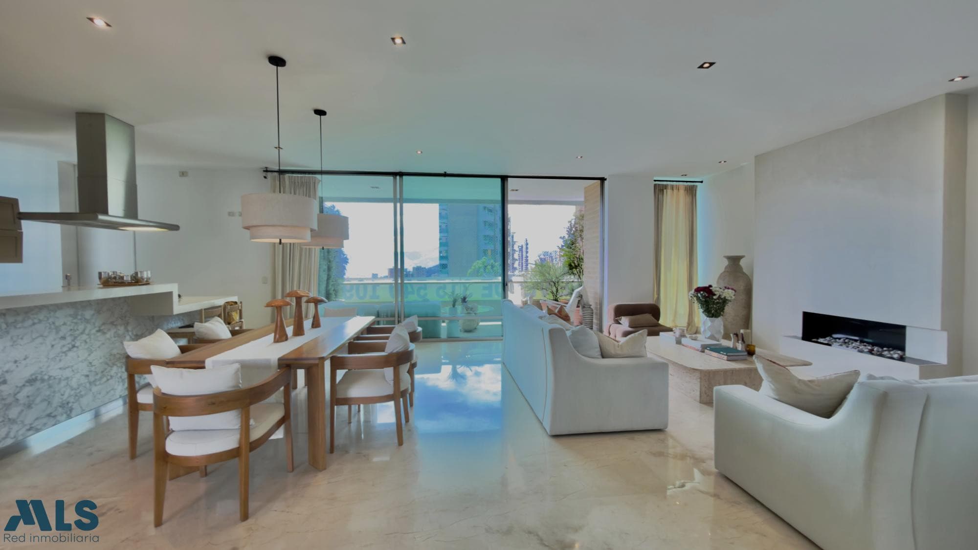 Apartamento en venta en Los Balsos Nº 2, Poblado, Medellín — foto 1 de 25