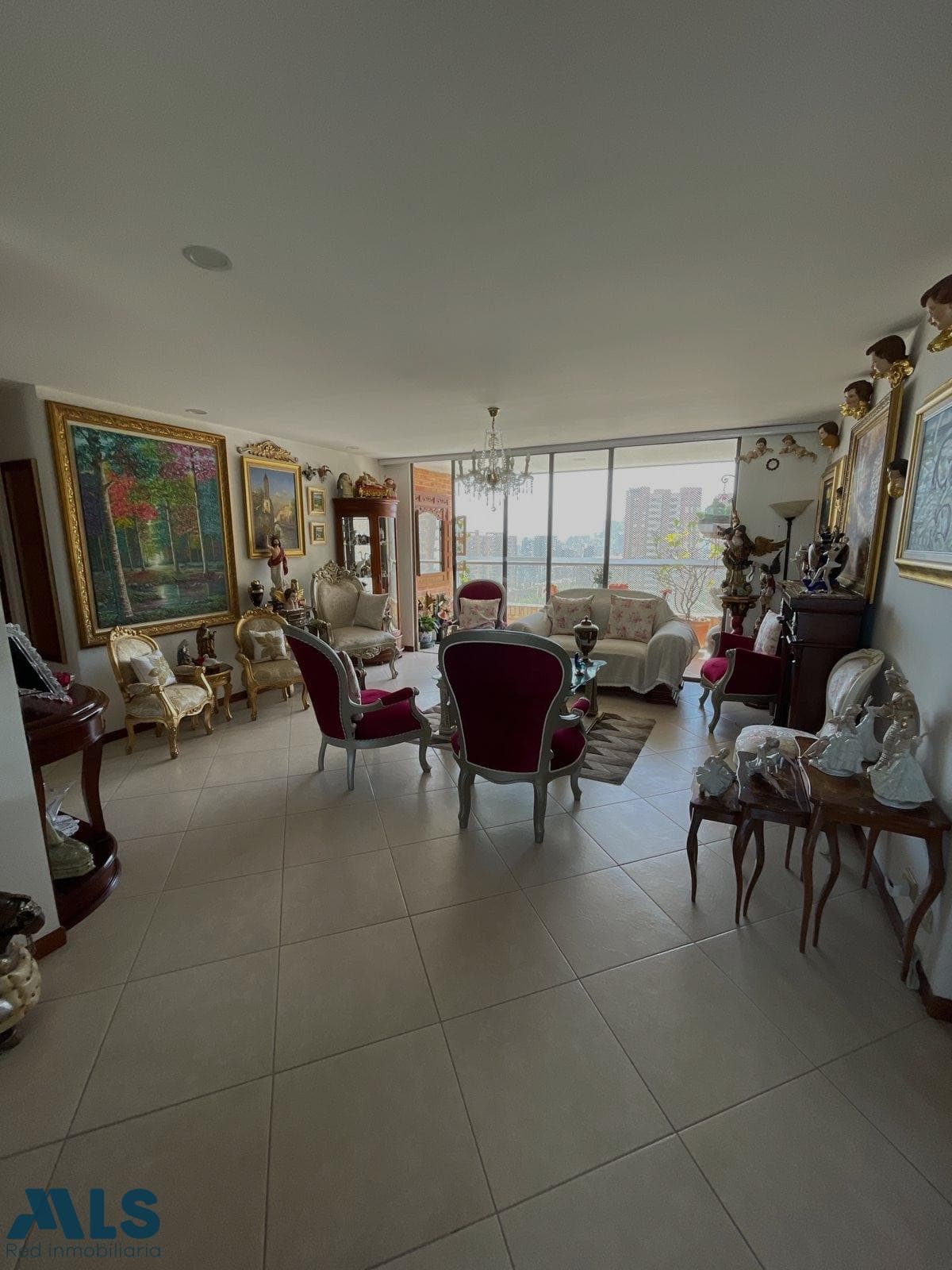 Apartamento en venta en Los Balsos Nº 1, Poblado, Medellín — foto 1 de 10