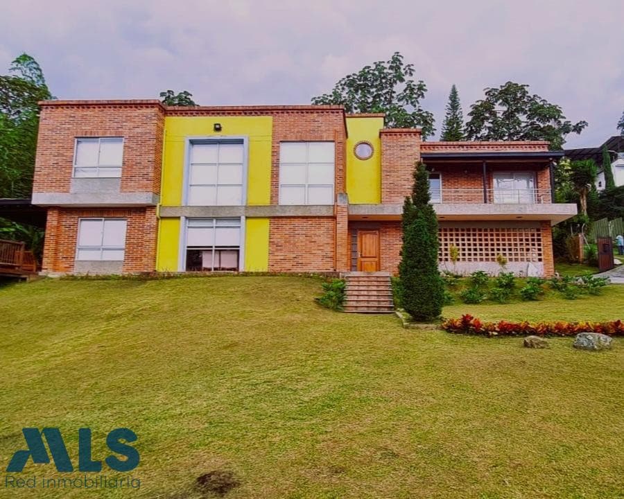 Casa en venta en Loma del Escobero, Aburra Sur, Envigado — foto 1 de 23