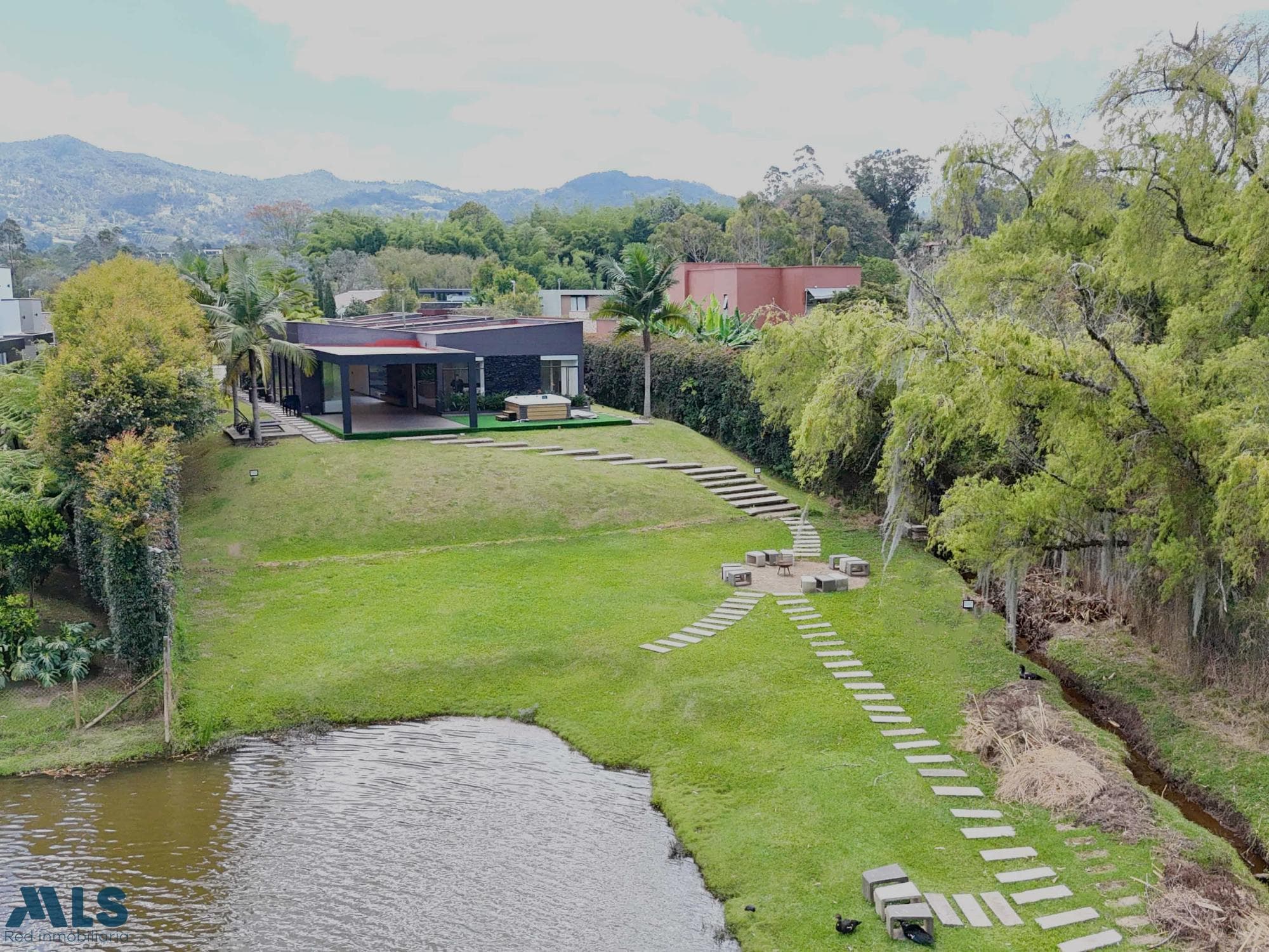 Casa en venta en Llanogrande, Oriente Antioqueño, Rionegro — foto 1 de 47