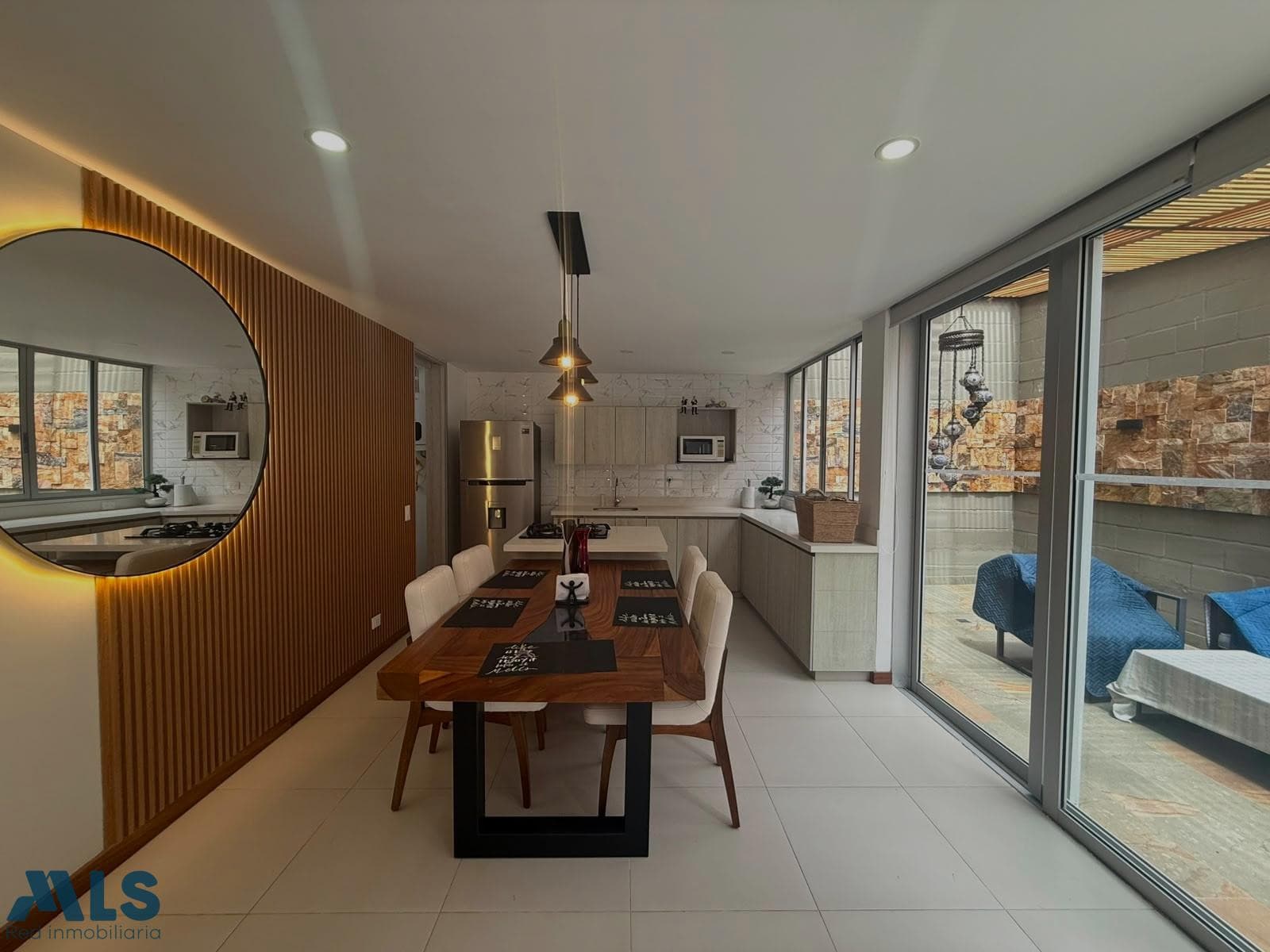 Casa en venta en V. Gualanday, Oriente Antioqueño, Rionegro — foto 1 de 15