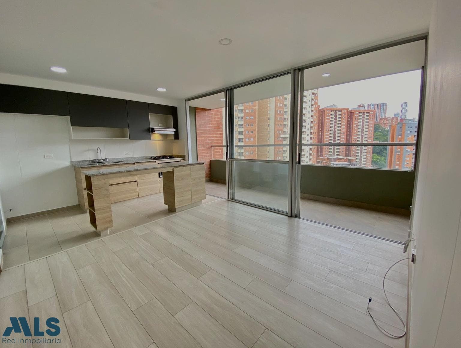 Apartamento en venta en Asdesillas, Aburra Sur, Sabaneta — foto 1 de 19