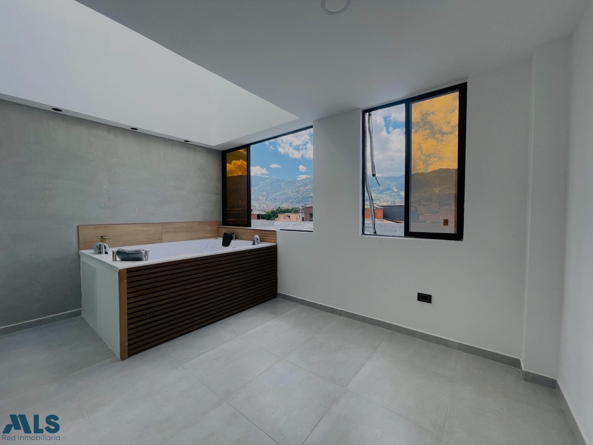 Apartamento en venta en Simon Bolivar, Aburra Sur, Itagüí — foto 1 de 31