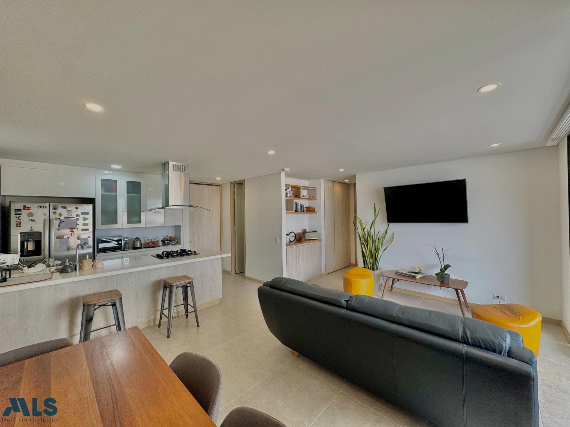 Apartamento en venta en Loma De Las Brujas, Aburra Sur, Envigado — foto 1 de 8