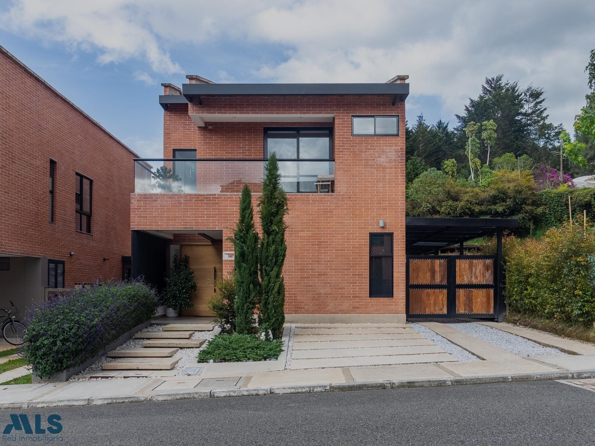 Casa en venta en Corredor La Fe El Retiro, Oriente Antioqueño — foto 1 de 34