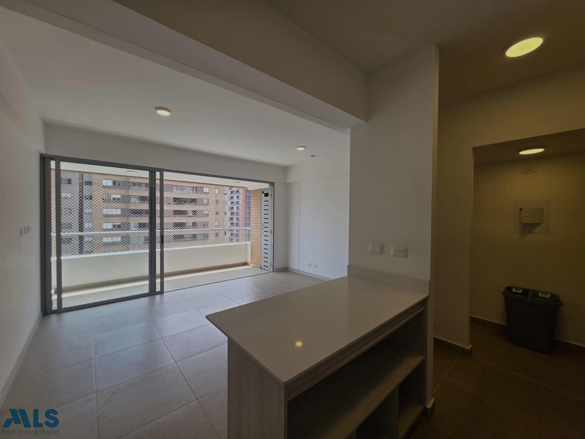 Apartamento en venta en Ciudad Del Rio, Poblado, Medellín — foto 1 de 26