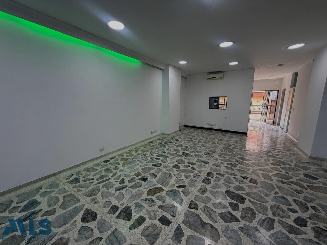 Local Comercial en venta en Los Naranjos, Aburra Sur, Envigado — foto 1 de 12