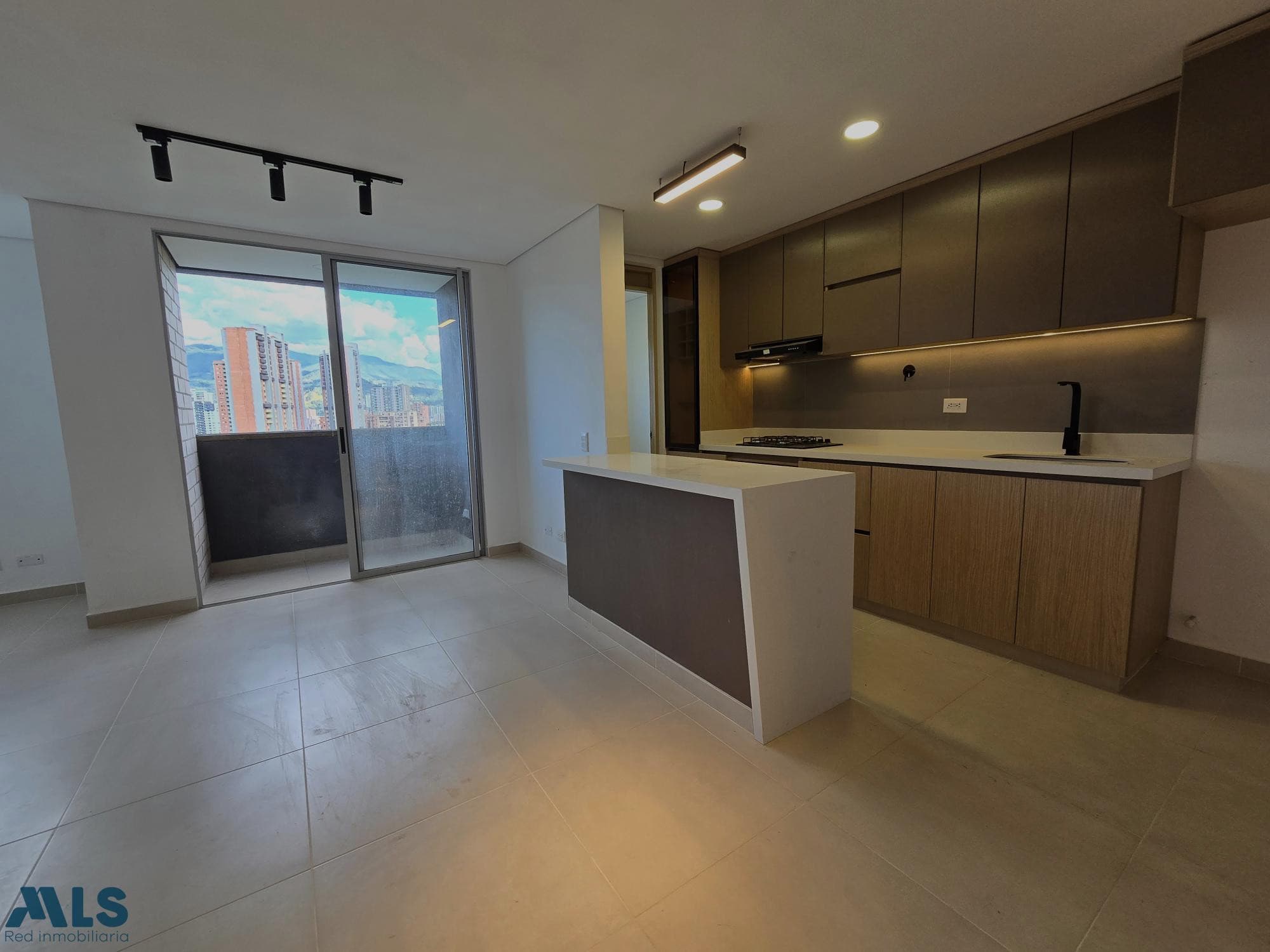 Apartamento en venta en Ditaires, Aburra Sur, Itagüí — foto 1 de 18
