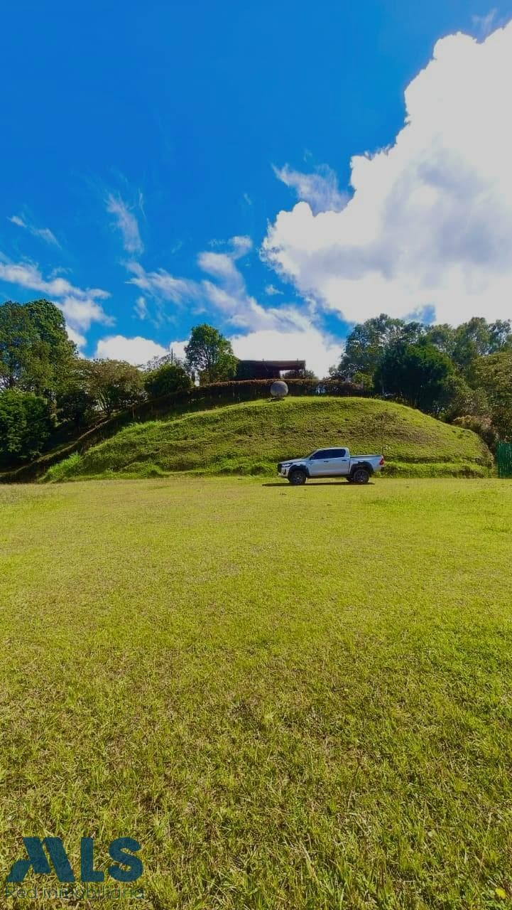 Finca Recreativa en venta en San Isidro, Oriente Antioqueño, Guarne — foto 1 de 24