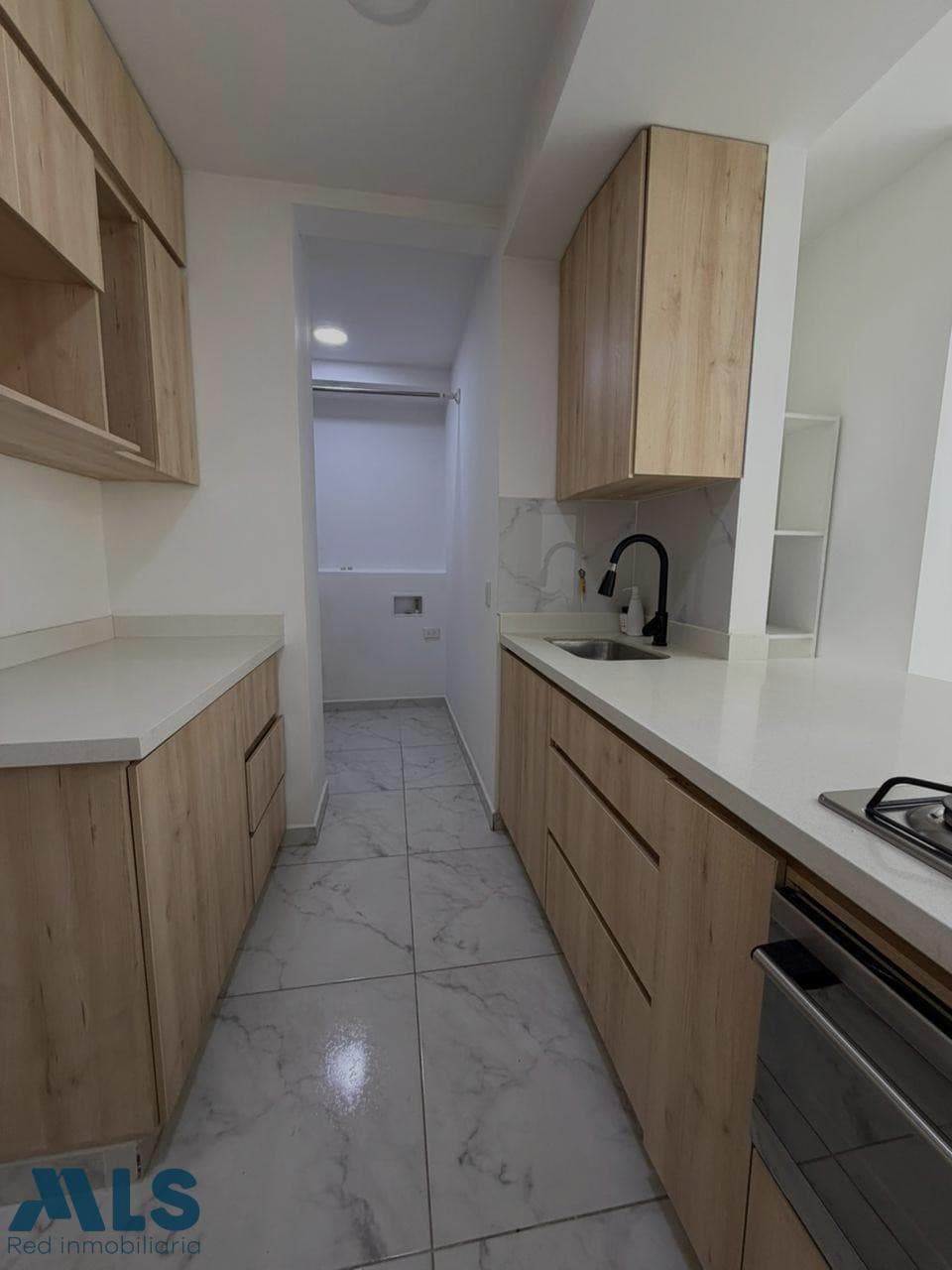 Apartamento en venta en Calasanz Parte Alta, Occidente, Medellín — foto 1 de 17