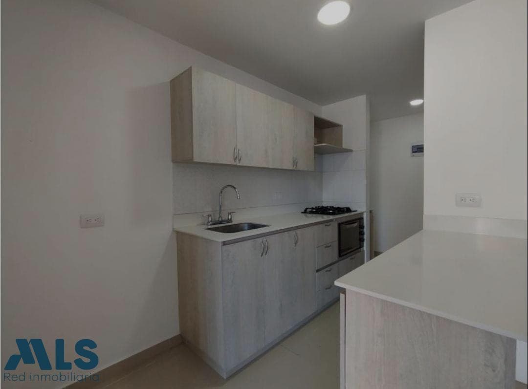 Apartamento en venta en Prados De, Aburra Sur, Sabaneta — foto 1 de 13