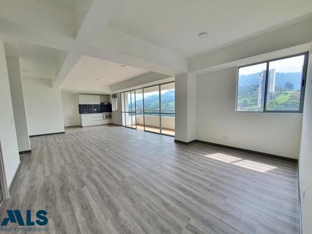 Apartamento en venta en V. Las Lomitas, Aburra Sur, Sabaneta — foto 1 de 12