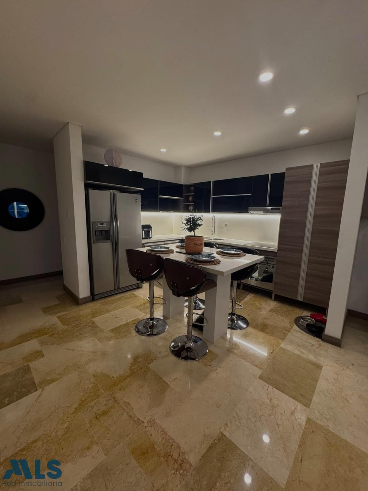 Apartamento en venta en Las Lomitas, Aburra Sur, Sabaneta — foto 1 de 17