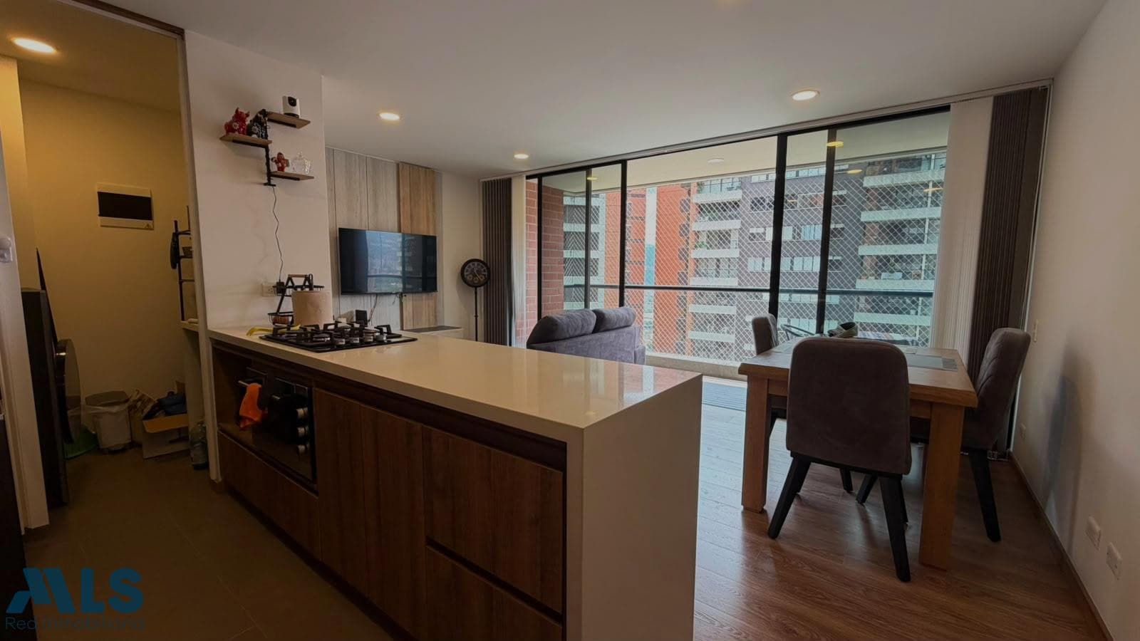 Apartamento en venta en El Trianón, Aburra Sur, Envigado — foto 1 de 16