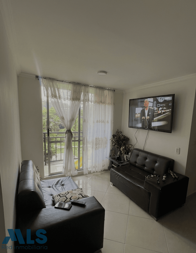 Apartamento en venta en Belén Rodeo Alto, Belén Guayabal, Medellín — foto 1 de 13