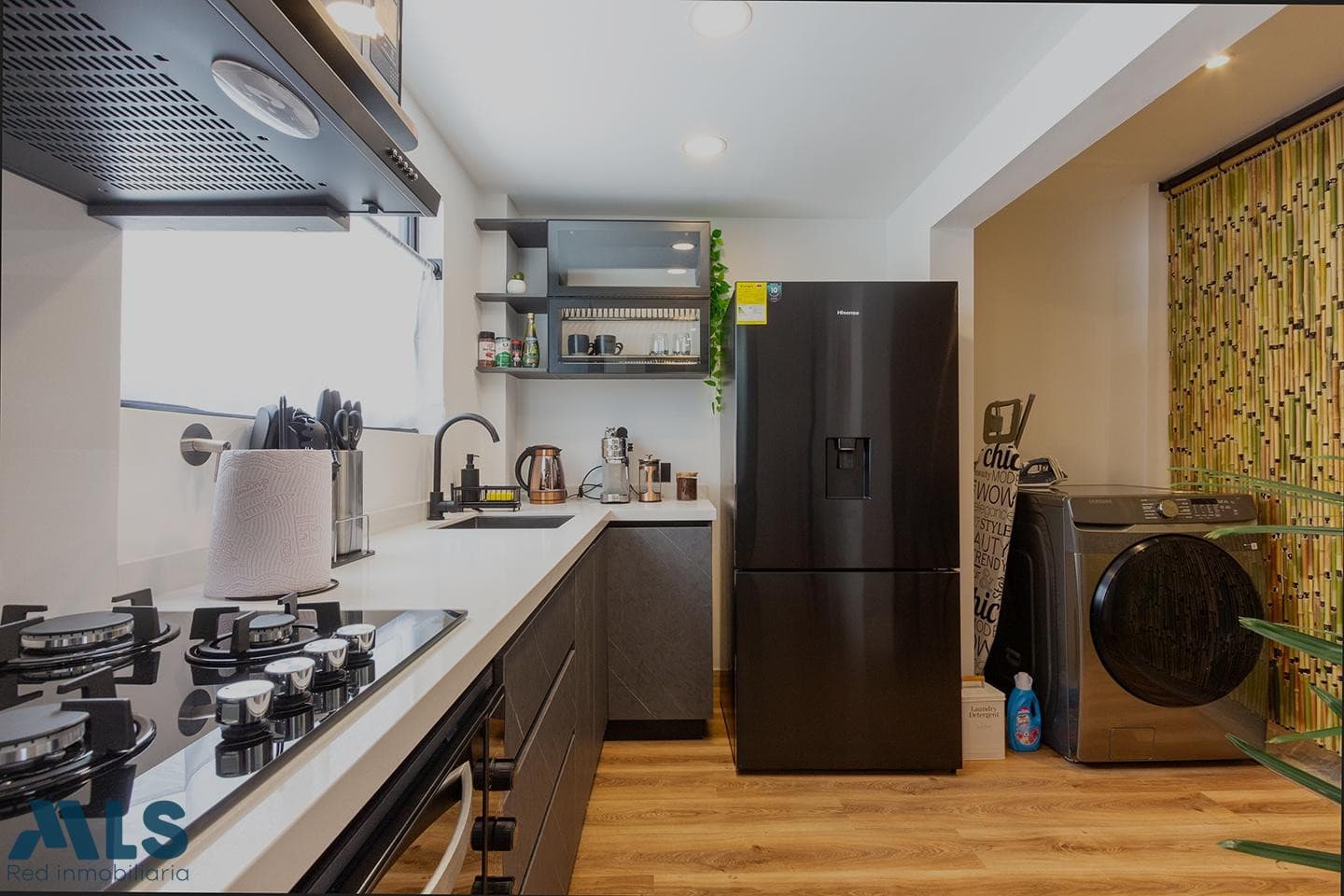 Apartamento en venta en San Joaquín, Laureles, Medellín — foto 1 de 43