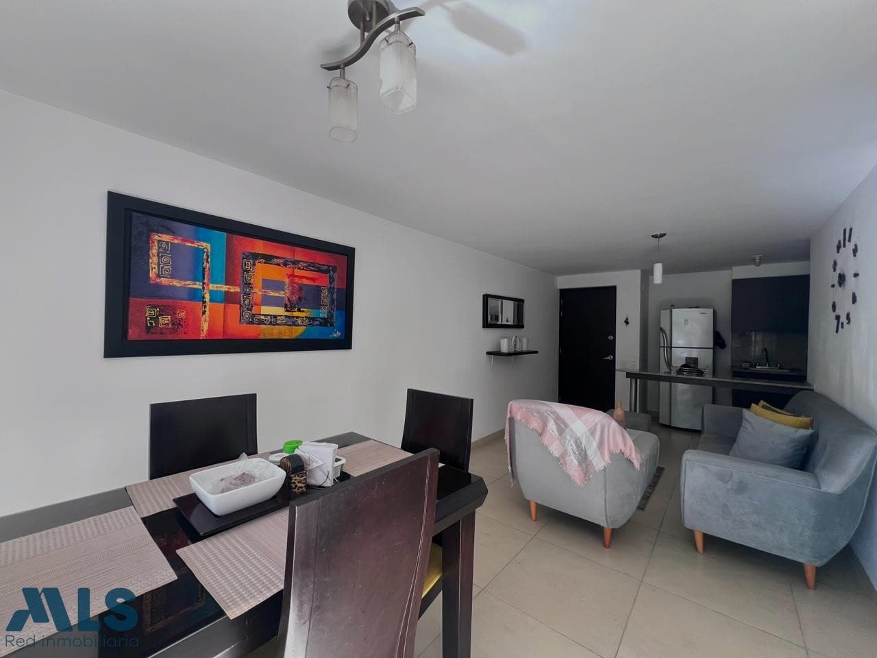 Apartamento en venta en La Castellana, Laureles, Medellín — foto 1 de 24