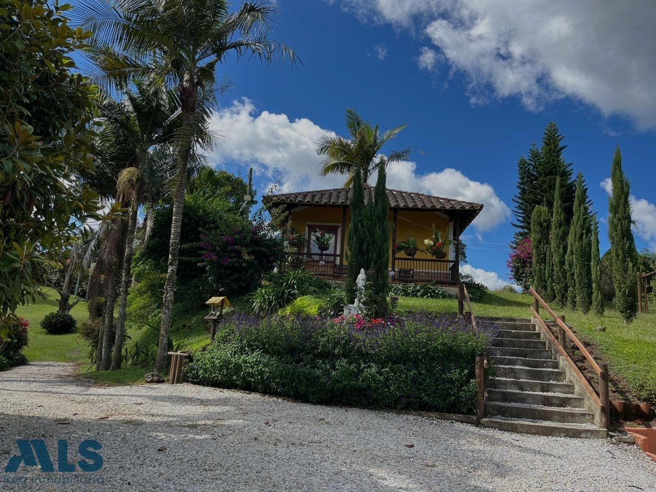 Finca Recreativa en venta en V. Samaria, Oriente Antioqueño, El Carmen — foto 1 de 31