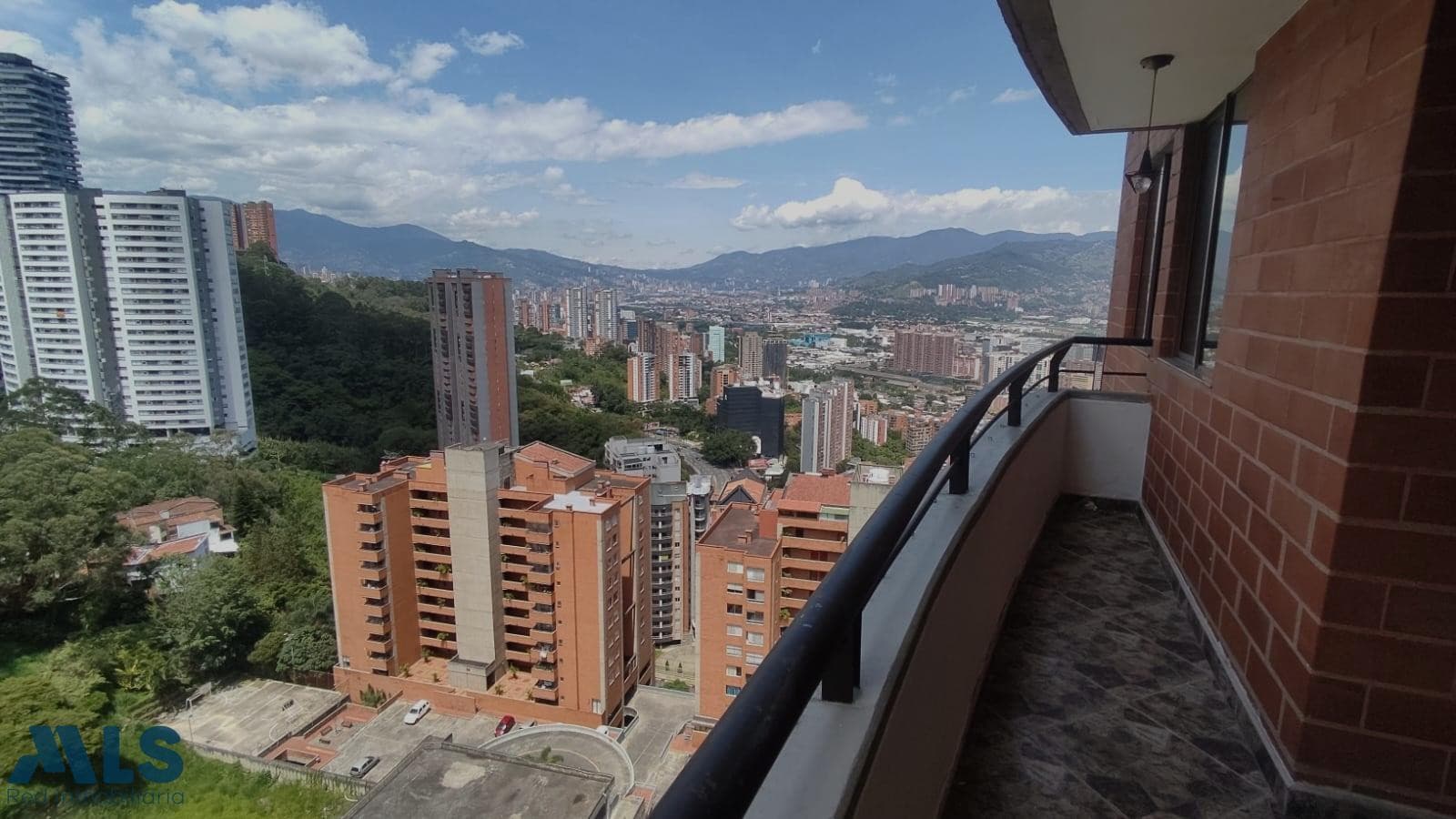 Apartamento en venta en San Diego, Poblado, Medellín — foto 1 de 20
