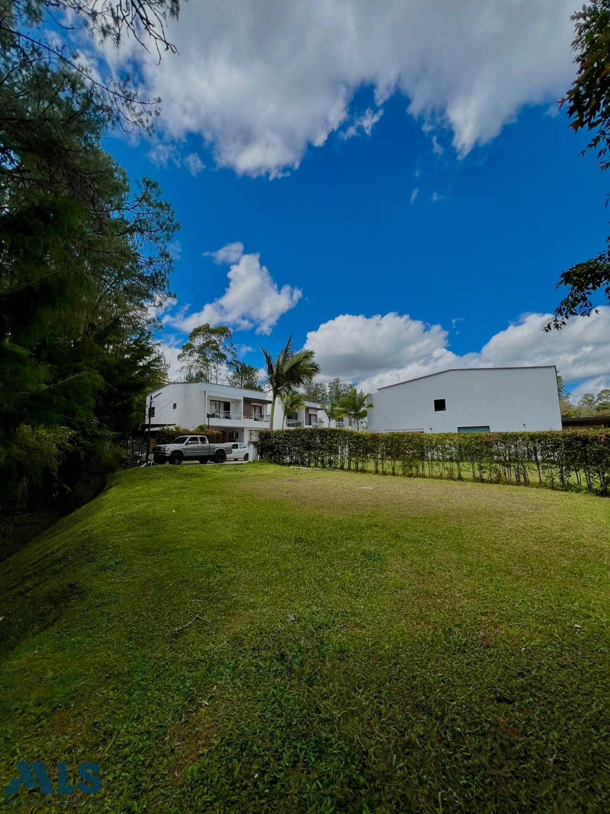 Lote Residencial en venta en Centro, Oriente Antioqueño, El Retiro — foto 1 de 9