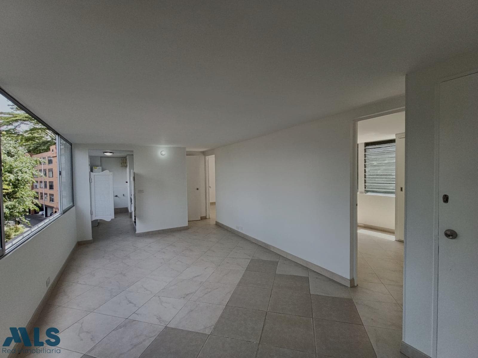 Apartamento en venta en Las Palmas, Poblado, Medellín — foto 1 de 10
