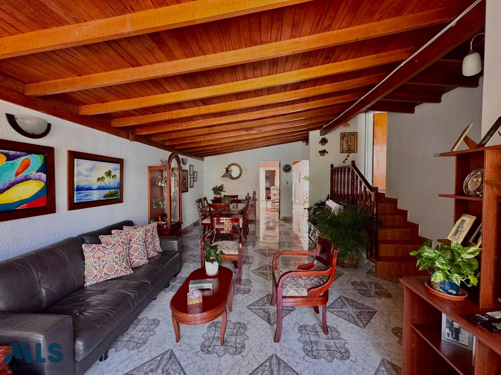 Casa en venta en Calasanz, Occidente, Medellín — foto 1 de 13
