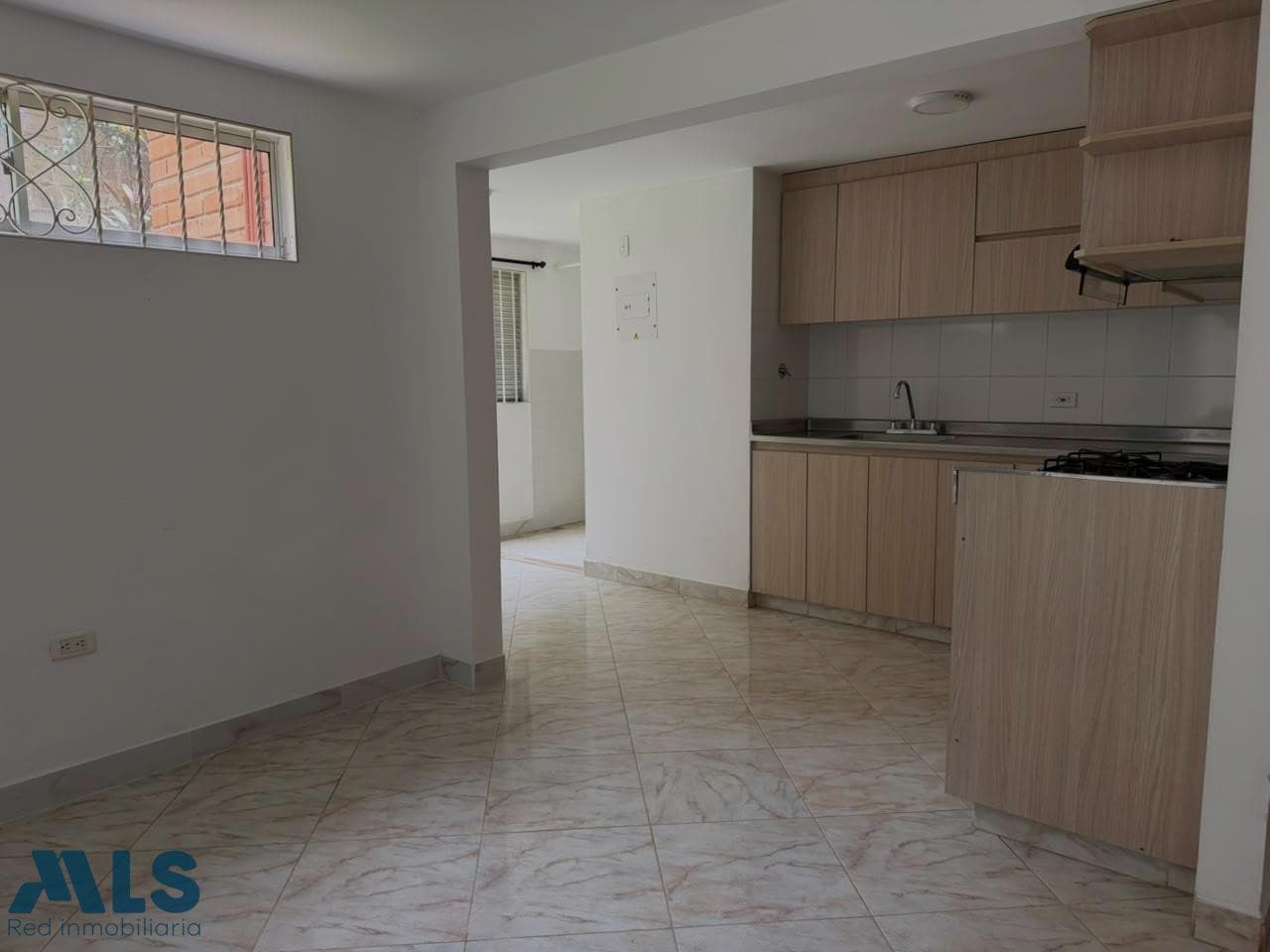 Apartamento en venta en Loma de los Parra, Poblado, Medellín — foto 1 de 16