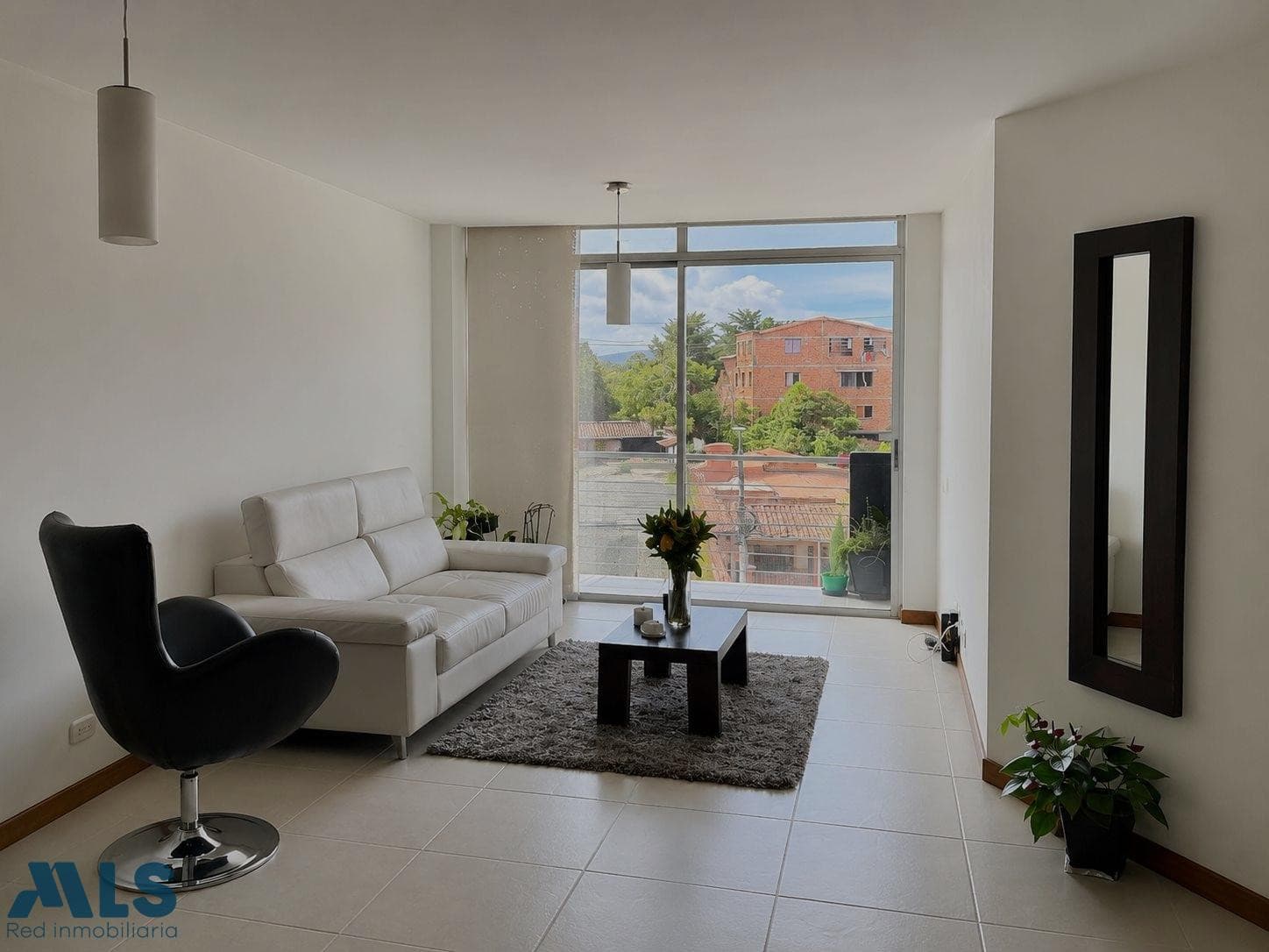 Apartamento en venta en San Antonio de Pereira, Oriente Antioqueño, Rionegro — foto 1 de 11