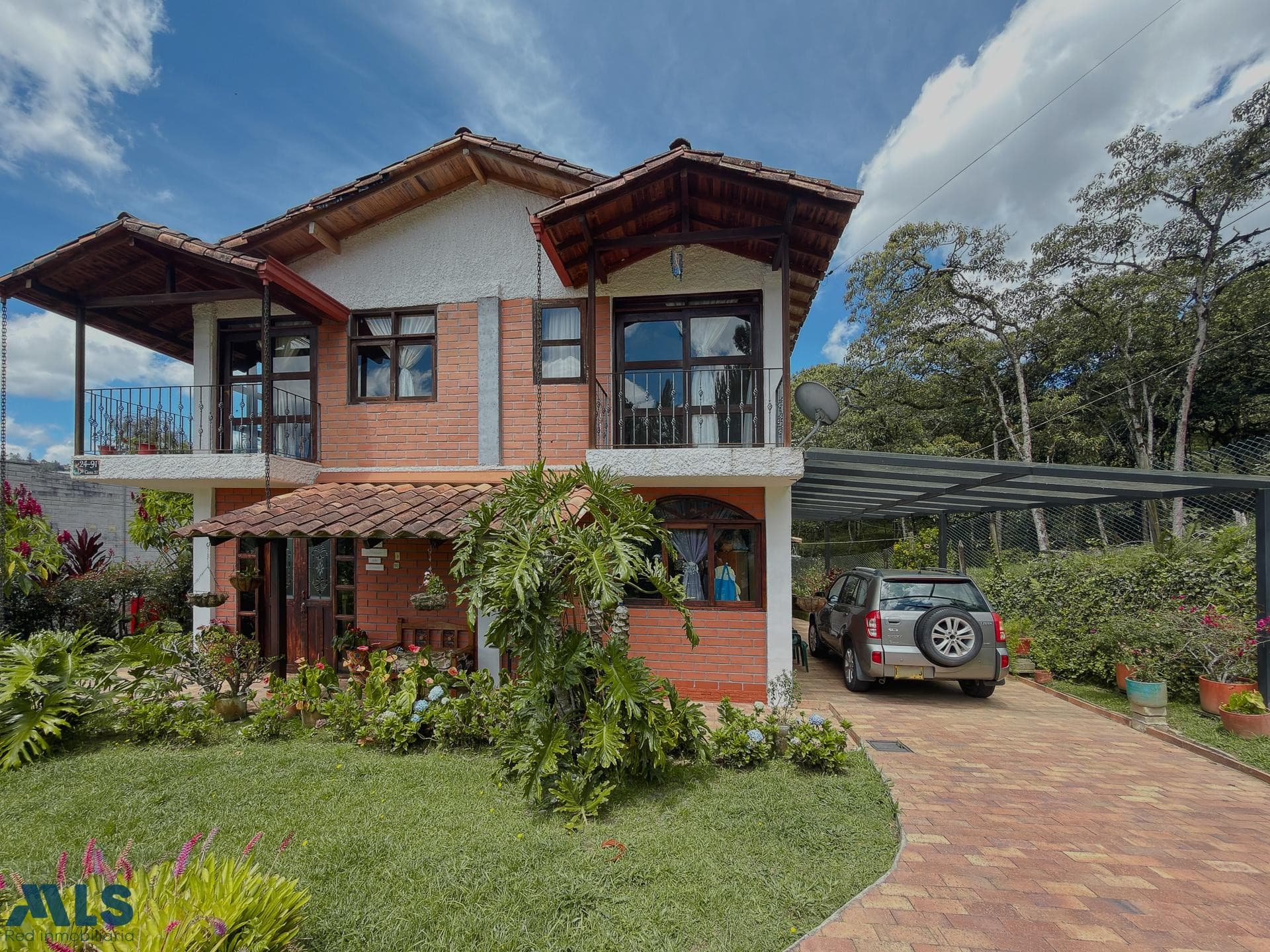 Casa en venta en Centro, Oriente Antioqueño, El Retiro — foto 1 de 41